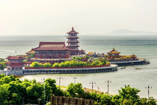 蓬莱仙境坐落何处,山东烟台藏着千年神话